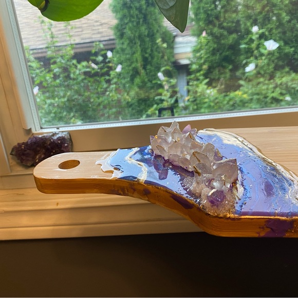 Purple Crystal Charcuterie board/ Cheese board - Picture 8 of 10